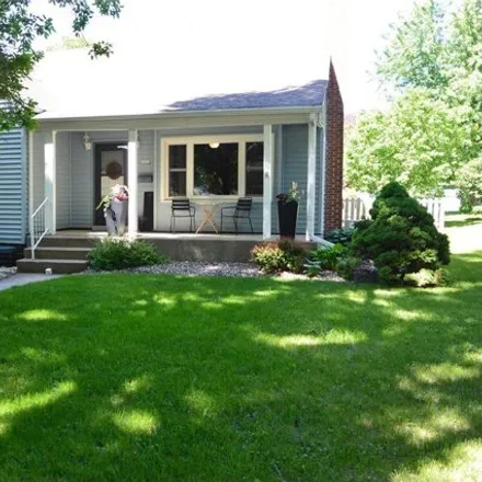 Buy this 3 bed house on 841 16th Street East in Glencoe, MN 55336