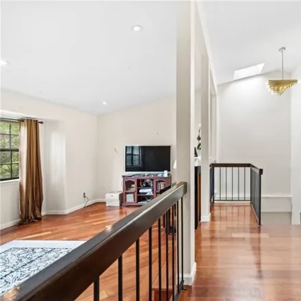 Image 6 - 121-25 5th Avenue, New York, NY 11356, USA - Townhouse for sale