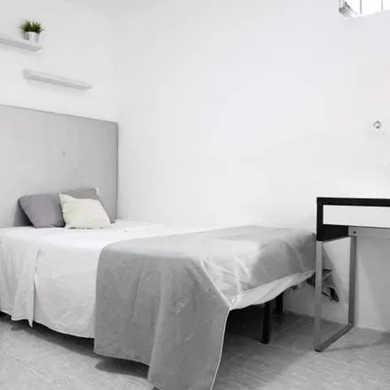 Rent this 1studio apartment on Madrid in Calle de Pilar de Zaragoza, 28028 Madrid