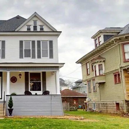 Buy this 5 bed house on 67 Walnut Avenue in Echo Point, Wheeling