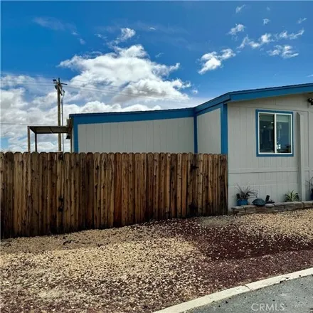 Image 2 - 2002 Windcurrent Drive, Rosamond, CA 93560, USA - Apartment for sale