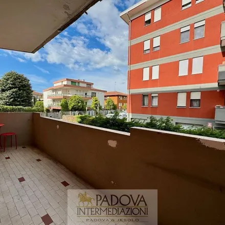 Image 4 - Simon's Bistrot, Via Santa Rita 5, 35127 Padua Province of Padua, Italy - Apartment for rent