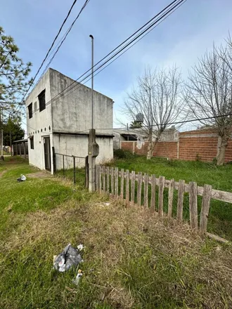 Buy this studio house on Remedios de Escalada in Departamento Colón, 3283 San José