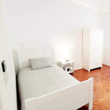 Rent this 3 bed room on Antimilk in Rua Francisco Metrass, 1350-322 Lisbon