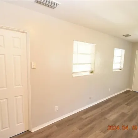 Image 7 - 5146 18th Avenue North, Saint Petersburg, FL 33710, USA - House for rent