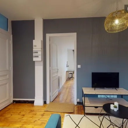 Image 4 - Lille, HDF, FR - Apartment for rent