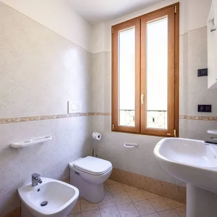 Image 2 - Via Nazario Sauro 44, 41121 Modena MO, Italy - Apartment for rent