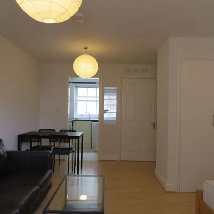 Image 5 - McBride House, Libra Road, Old Ford, London, E3 2HD, United Kingdom - Apartment for rent