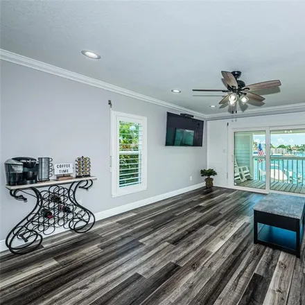 Image 8 - Pine Key Lodge IV, 390 Pinellas Bayway South, Tierra Verde, Pinellas County, FL 33715, USA - Townhouse for sale
