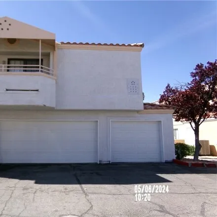 Rent this 3 bed condo on 8478 Boseck Drive in Las Vegas, NV 89145