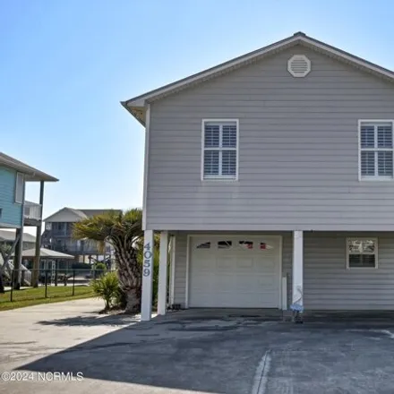 Image 3 - 4th Street, Surf City, NC 28445, USA - House for sale