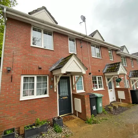 Rent this 2 bed townhouse on Masefield Mews in Dereham, NR19 2XG