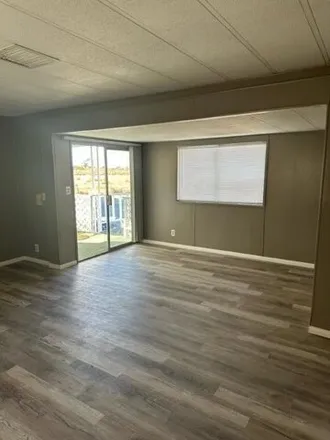 Image 6 - unnamed road, Lancaster, CA 93534, USA - Apartment for sale