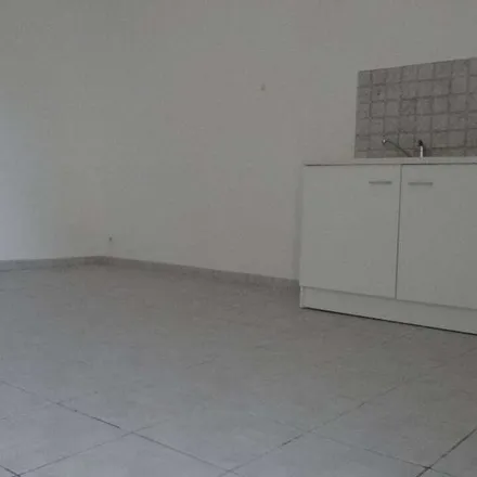 Rent this 2 bed apartment on Guylène Bergé in Route de Mende, 34730 Prades-le-Lez