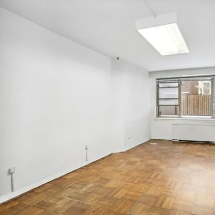 Image 4 - 55 East 87th Street, New York, NY 10128, USA - Apartment for sale
