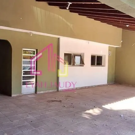 Buy this 5 bed house on Rua 5 in Jardim Petrópolis, Cuiabá - MT