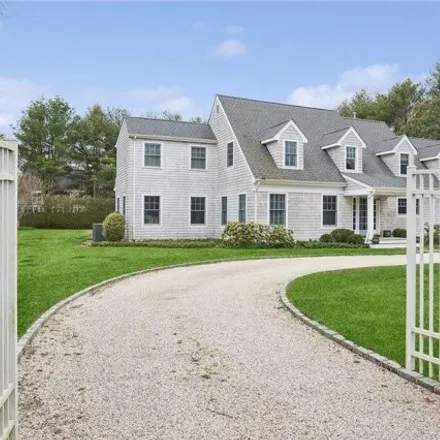 Rent this 4 bed house on 1 Beech Road in East Hampton North, NY 11937