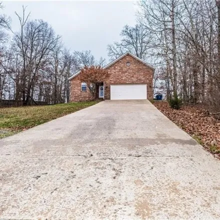 Rent this 3 bed house on 33 Chatburn Drive in Bella Vista, AR 72715