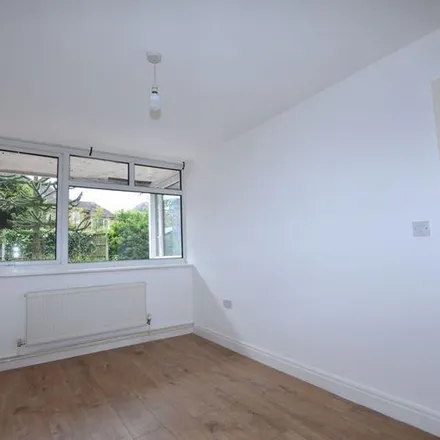 Rent this 2 bed apartment on Welbeck Gardens in Arnold, NG5 4NX