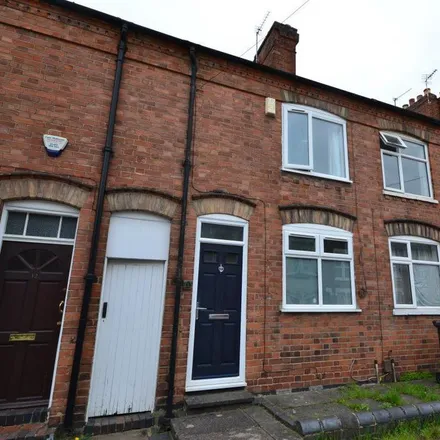 Rent this 4 bed townhouse on Leopold Road in Leicester, LE2 1YB