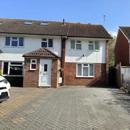 Image 1 - 54A Langley Drive, Langley Green, RH11 7TE, United Kingdom - House for rent