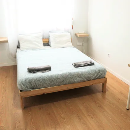 Rent this 1 bed room on Rua Lima Júnior in 4200-511 Porto, Portugal