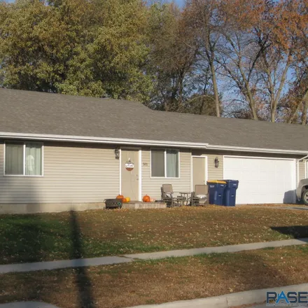 Buy this 4 bed duplex on 501 Washington Avenue in Dell Rapids, SD 57022