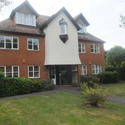 Rent this 2 bed apartment on 6-10 Shinfield Road in Reading, RG2 7DZ