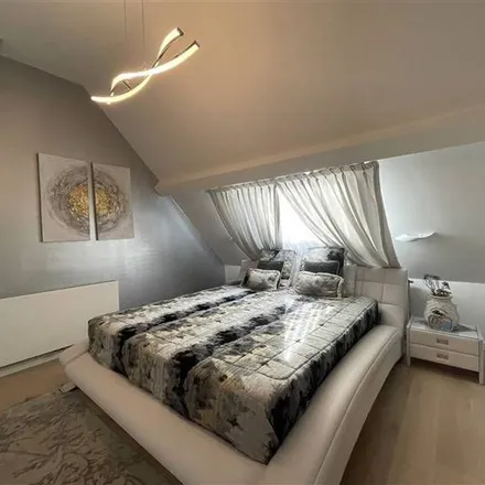 Rent this 3 bed apartment on Singel 19 in 2640 Mortsel, Belgium