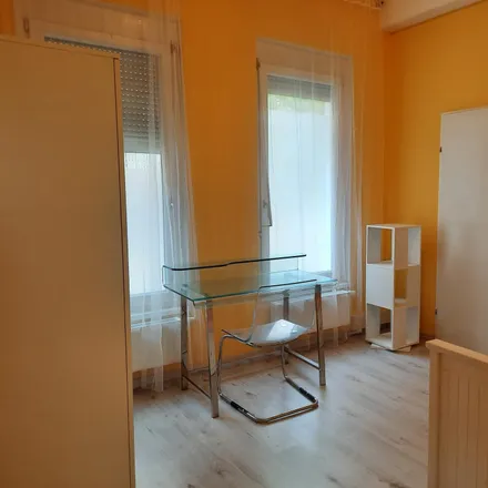 Rent this 3 bed room on Obere Amtshausgasse 51 in 1050 Vienna, Austria