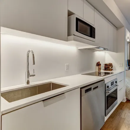 Image 3 - District Griffin - Phase 1, Rue Peel, Montreal, QC H3C 2G7, Canada - Condo for sale