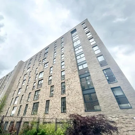Rent this 2 bed apartment on Trafford Road in Salford, M50 3AW