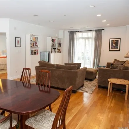 Rent this 2 bed condo on 40 Portico Place in Village of Great Neck Plaza, NY 11021