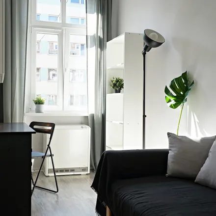 Rent this 4 bed room on Jedności Narodowej 172 in 50-302 Wrocław, Poland