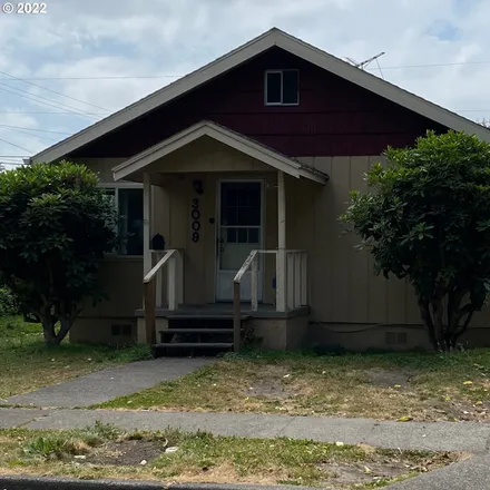 Buy this 2 bed house on 3009 Garfield Street in Longview, WA 98632