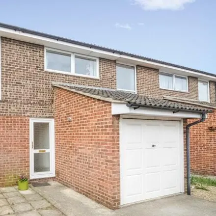 Buy this 2 bed house on Whitley Crescent in Bicester, OX26 4XR