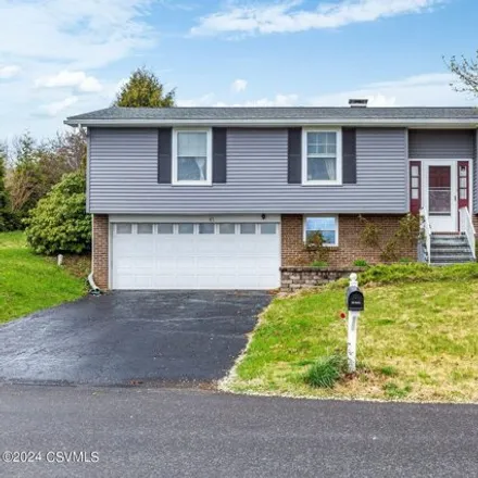 Buy this 3 bed house on 46 Locust Lane in Mechanicsville, Mahoning Township