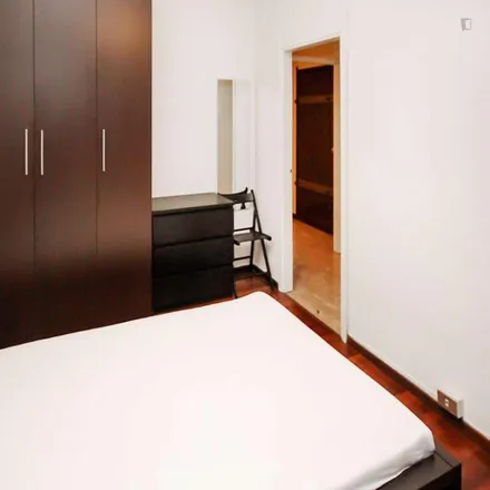 Rent this 5 bed room on Via Antonio Tolomeo Trivulzio 7 in 20146 Milan MI, Italy