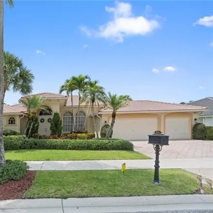 Image 2 - 2541 Golf View Drive, Weston, FL 33327, USA - House for sale