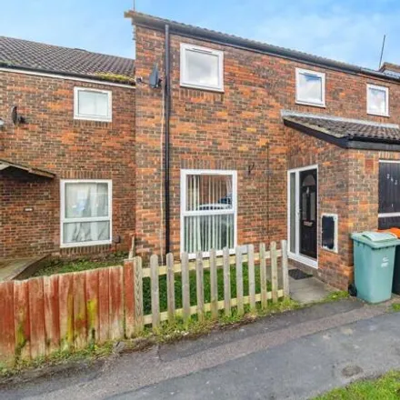 Buy this 3 bed townhouse on unnamed road in Leighton Buzzard, LU7 3XS
