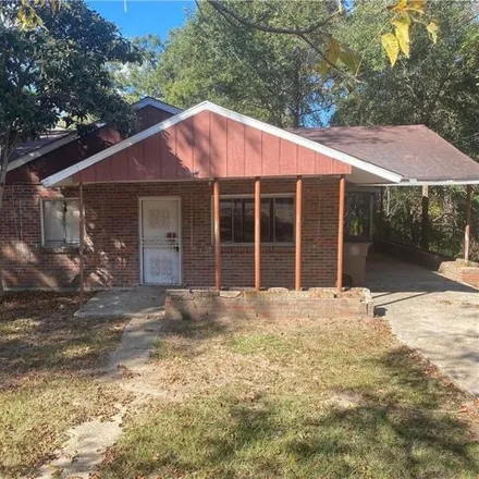 Buy this 4 bed house on 4522 Cresthaven Road in Cambridge Estates, Mobile