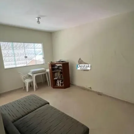 Buy this 2 bed house on Rua Guatambu in Roma, Volta Redonda - RJ