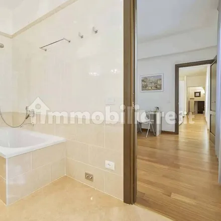 Rent this 4 bed apartment on Via dei Pandolfini in 16, 50122 Florence FI