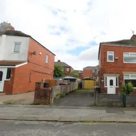Buy this 3 bed duplex on David Roberts Physiotherapy in Oxford Road, Horwich