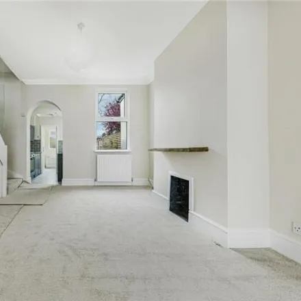 Image 4 - Canon Road, Widmore Green, London, BR1 2SS, United Kingdom - Townhouse for sale