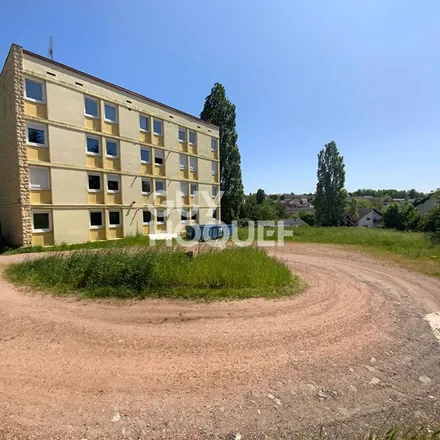 Rent this 3 bed apartment on Rue de Creutzwald in 57150 Creutzwald, France