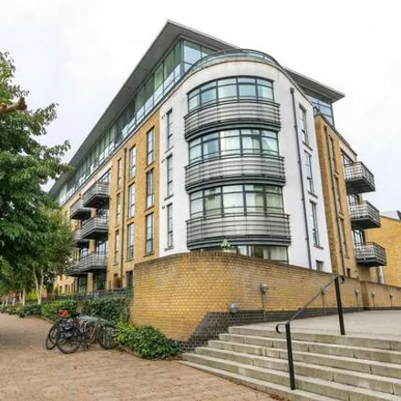 Image 2 - Point Wharf, London, TW8 0BX, United Kingdom - House for sale