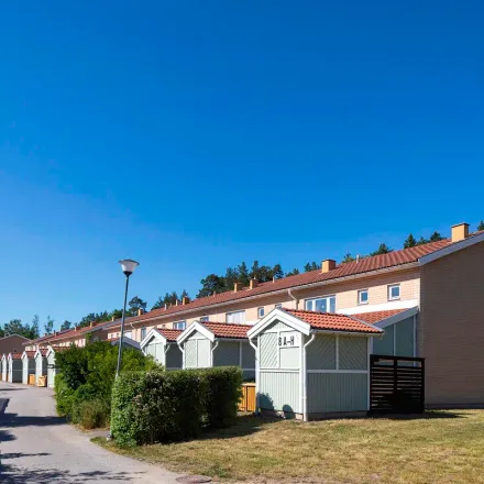 Rent this 3 bed apartment on Bresshammar in Enköpingsvägen, 645 50 Strängnäs