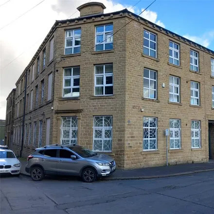 Rent this 1 bed room on Ray Street in Huddersfield, HD1 6BB
