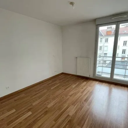 Rent this 3 bed apartment on 3 Rue de l'Ancien Champ de Mars in 38000 Grenoble, France